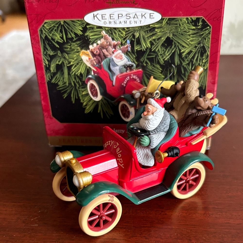 NEW IN BOX Hallmark Keepsake Ornament Jazzy Jalopy with Sound 1999